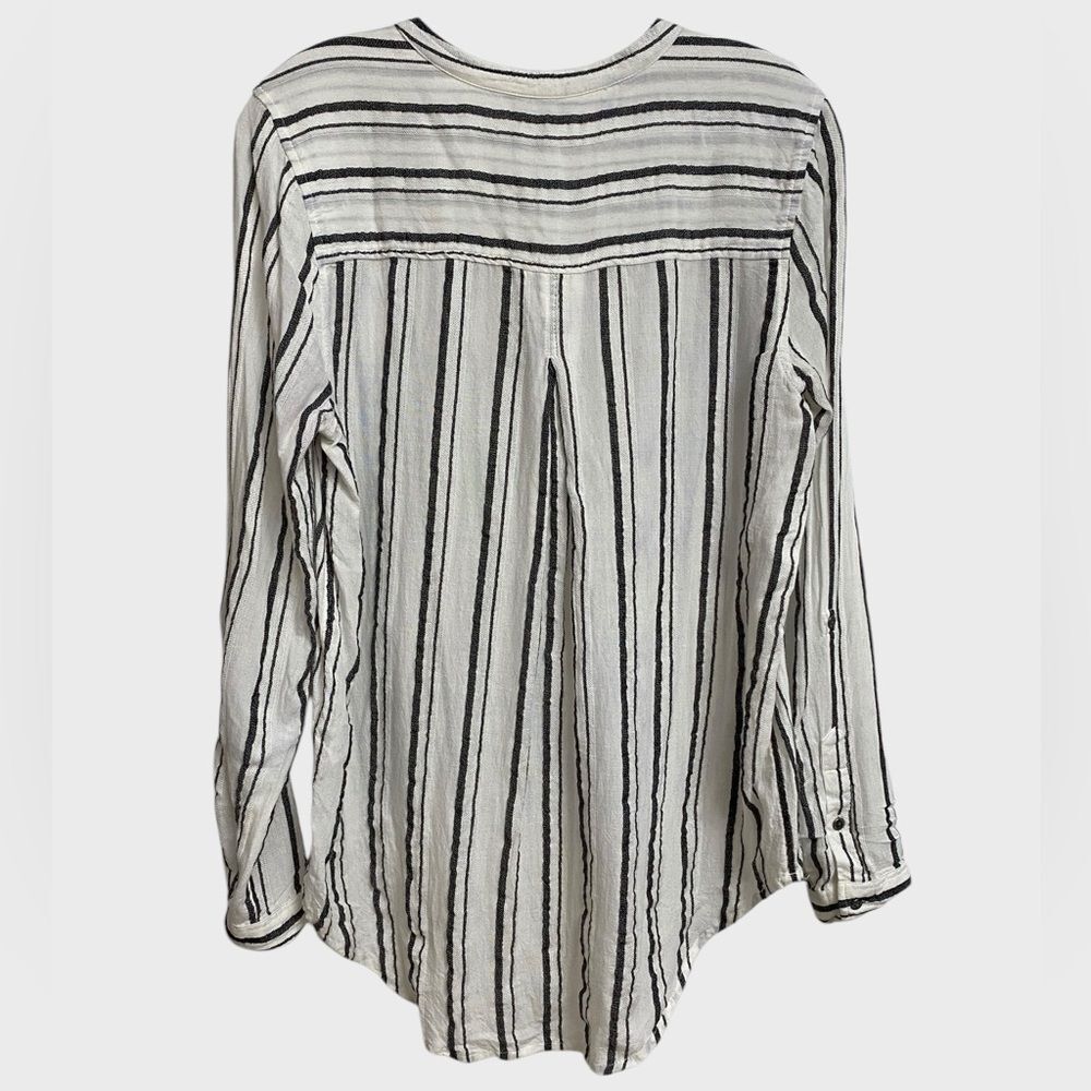 Lucky Brand Women's Striped Henley Top Size S Black White Pocket Soft Beachy - Picture 11 of 16
